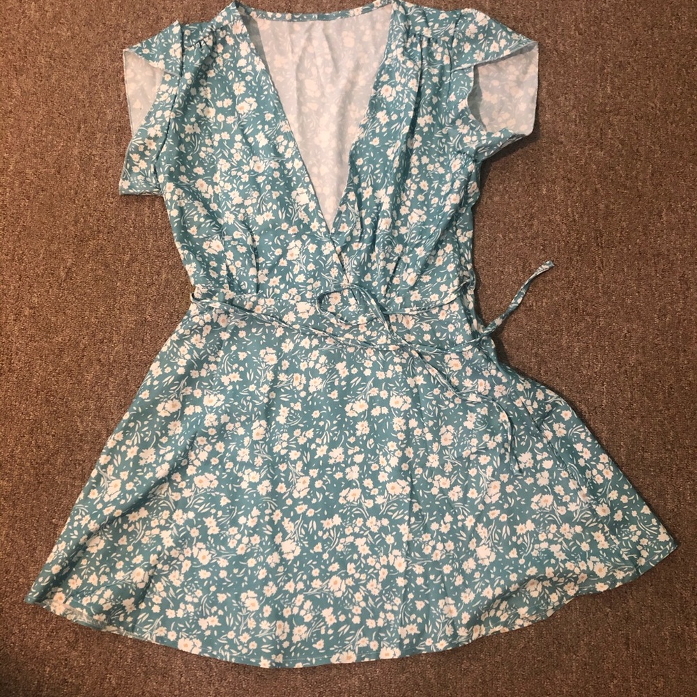 Boho Summer Wrap Tie Dress - Picture 4 of 4